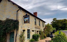 The Greyhound Inn  4*