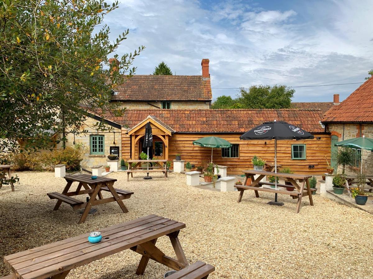 The Greyhound Inn Taunton Buitenkant foto